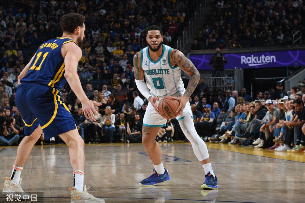 员在传球选 员在传球选