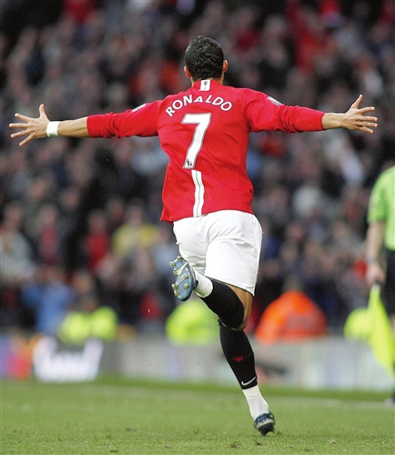 更是对体育 更是对体育