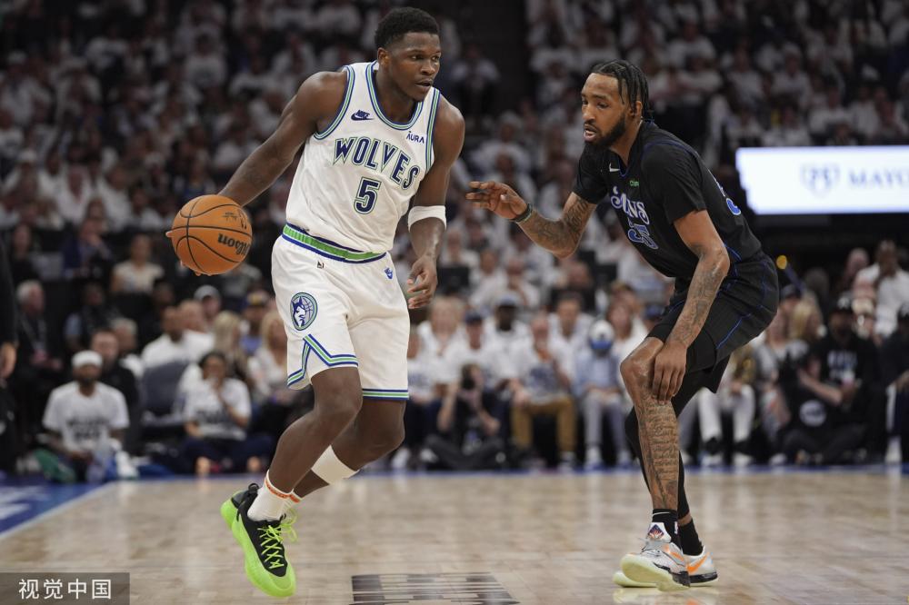 舞台上的重 舞台上的重