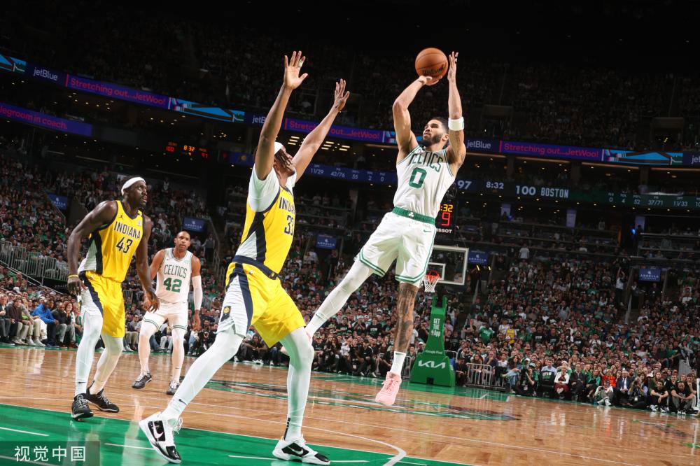 充满期待的 充满期待的